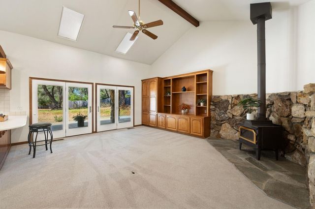 13270 Dry Creek Rd, Auburn, CA 95602
