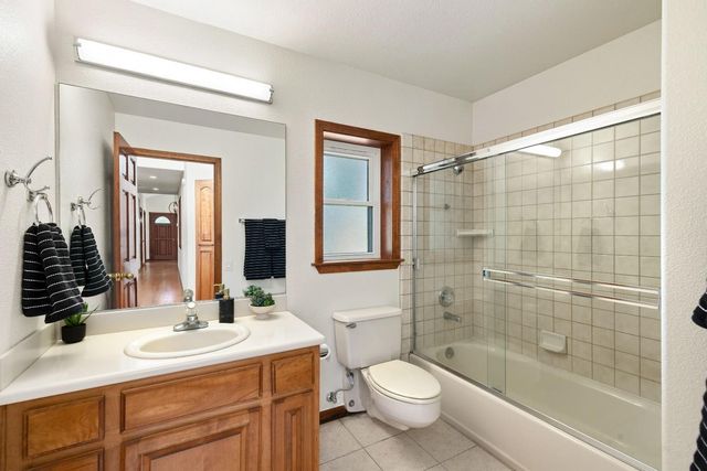 13270 Dry Creek Rd, Auburn, CA 95602