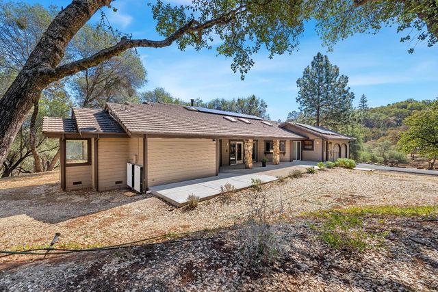 13270 Dry Creek Rd, Auburn, CA 95602