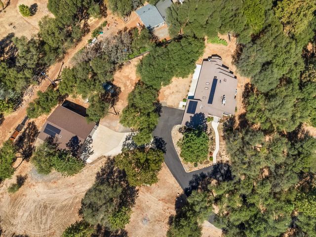 13270 Dry Creek Rd, Auburn, CA 95602