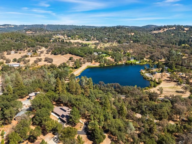 13270 Dry Creek Rd, Auburn, CA 95602