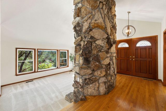 13270 Dry Creek Rd, Auburn, CA 95602