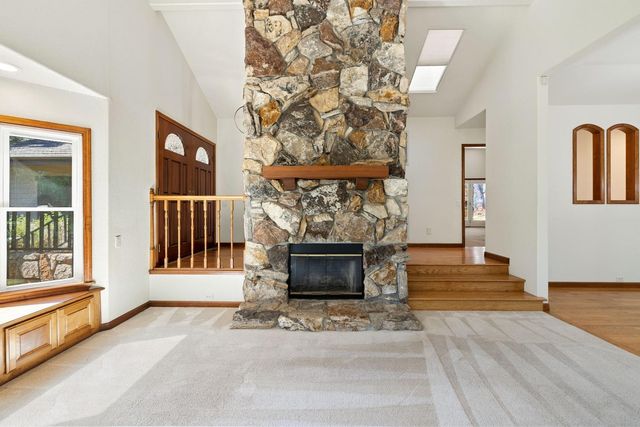 13270 Dry Creek Rd, Auburn, CA 95602