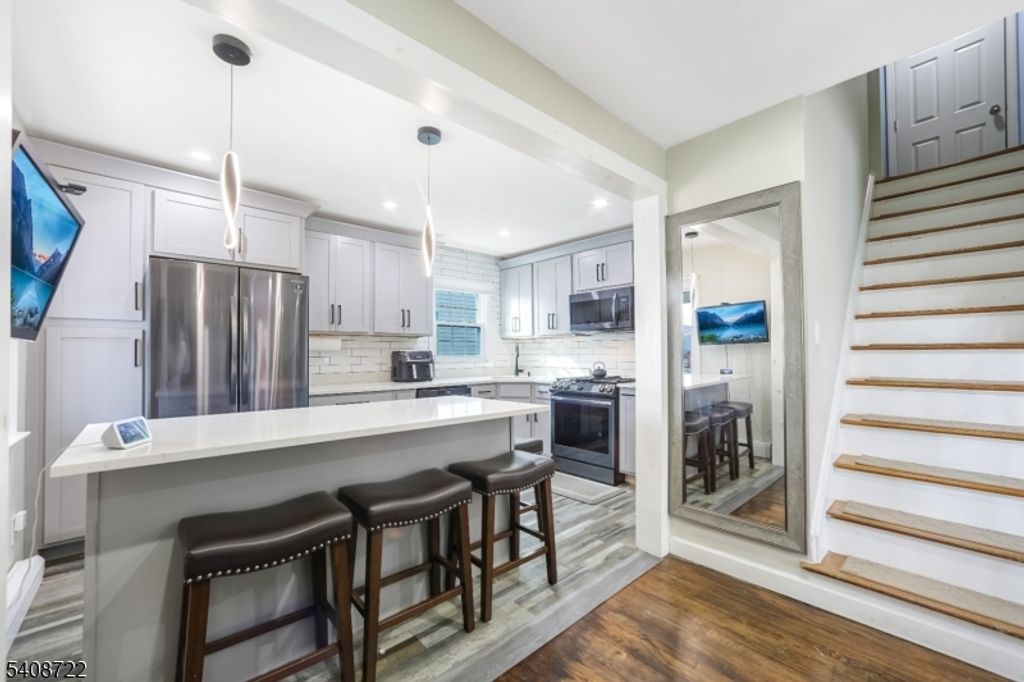 119 E 13Th St, Linden City, NJ 07036