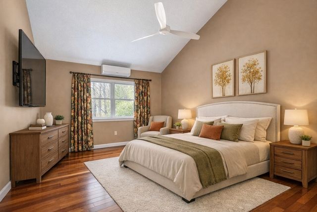 32 Bishops Forest Dr 32, Waltham, MA 02452