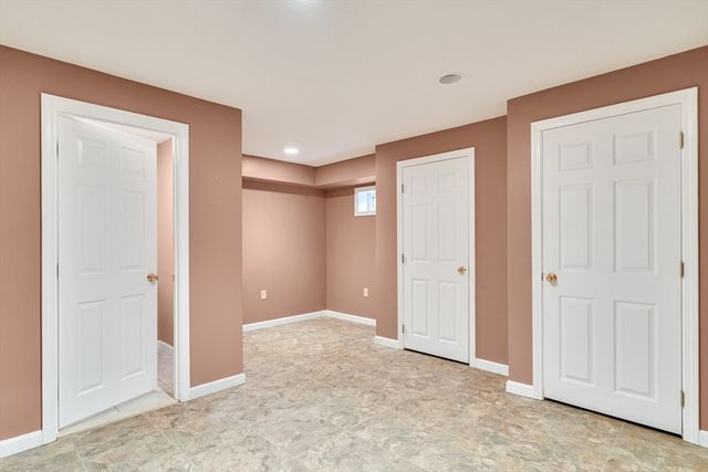 32 Bishops Forest Dr 32, Waltham, MA 02452