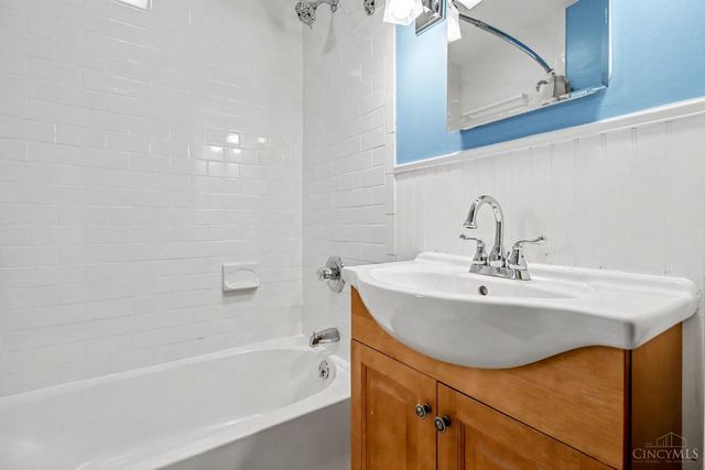 2150 Ravine Street, Cincinnati, OH 45214