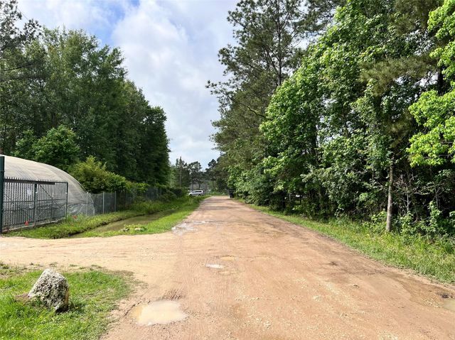 19212 Cannock Court, New Caney, TX 77357