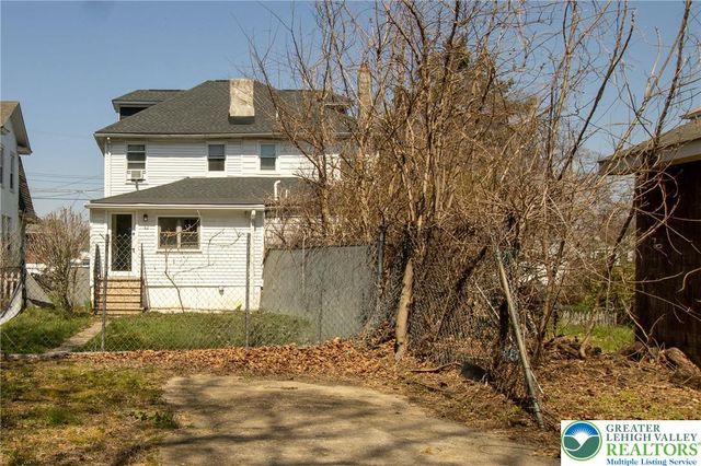 2246 2nd Street, Wilson Boro, PA 18042