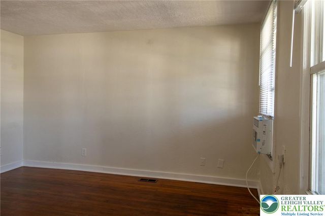 2246 2nd Street, Wilson Boro, PA 18042