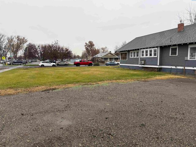 705 W Park St., Pasco, WA 99301