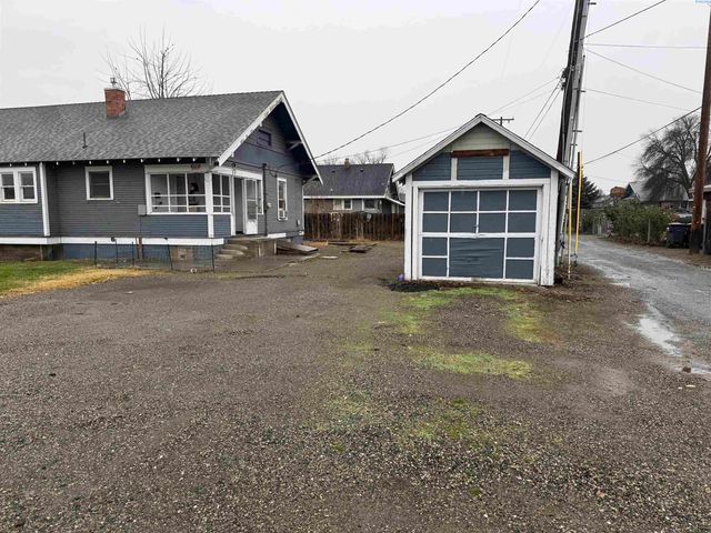 705 W Park St., Pasco, WA 99301