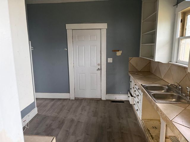 705 W Park St., Pasco, WA 99301