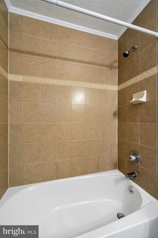 14 FRANKLIN DR, Voorhees, NJ 08043