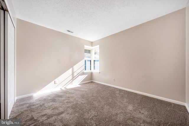 14 FRANKLIN DR, Voorhees, NJ 08043