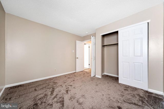 14 FRANKLIN DR, Voorhees, NJ 08043