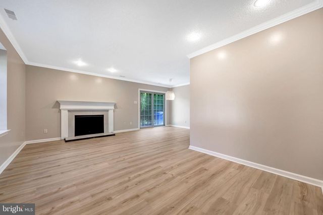 14 FRANKLIN DR, Voorhees, NJ 08043