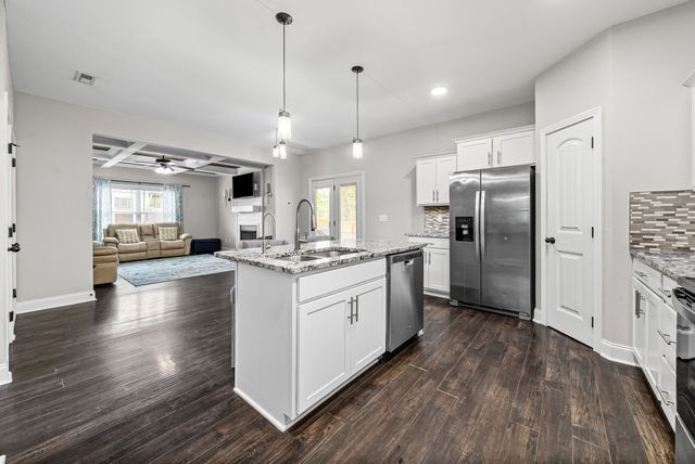 513 Somerset Ln, Clarksville, TN 37042
