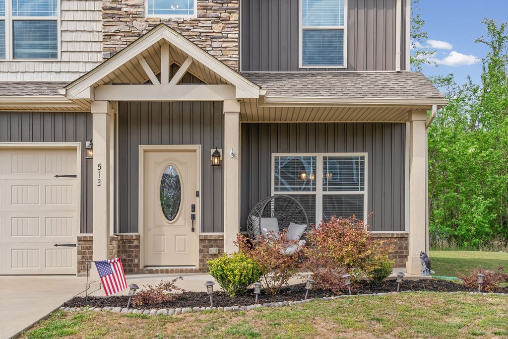 513 Somerset Ln, Clarksville, TN 37042