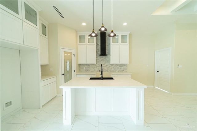 2109 Cardinal Drive, Weslaco, TX 78599