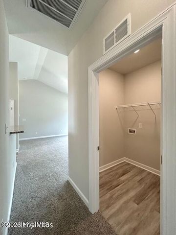827 Hidden Bridge Drive, Jacksonville, NC 28546