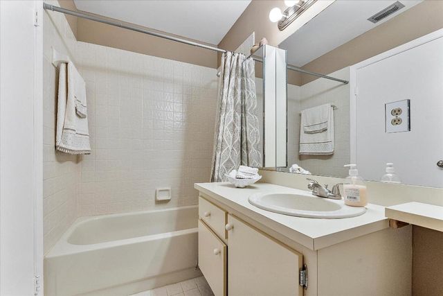 11 Meadows Drive, Boynton Beach, FL 33436