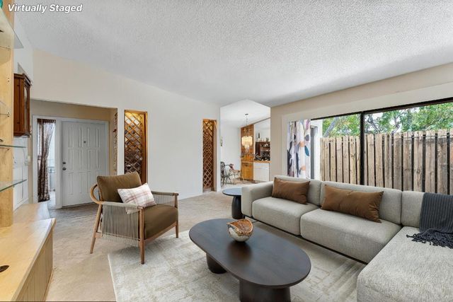 11 Meadows Drive, Boynton Beach, FL 33436