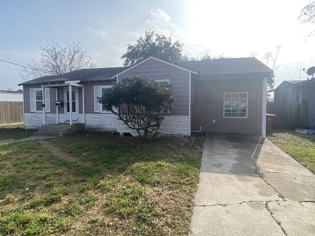 4413 N Cornelia, Corpus Christi, TX 78408
