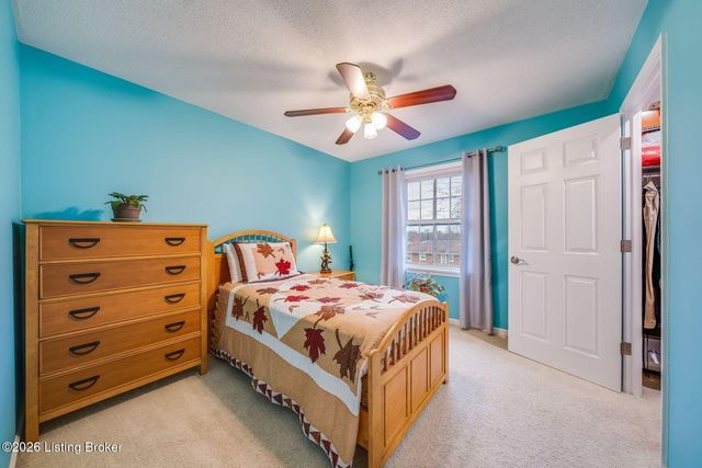 1924 Goldsmith Ln 15, Louisville, KY 40218