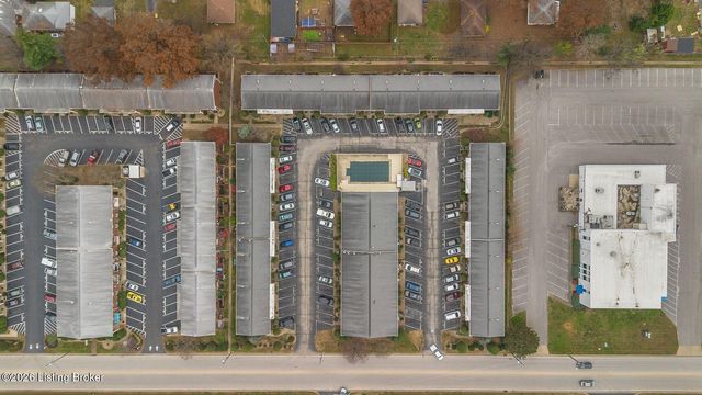 1924 Goldsmith Ln 15, Louisville, KY 40218
