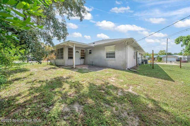 2400 Ravenswood Drive, Titusville, FL 32780