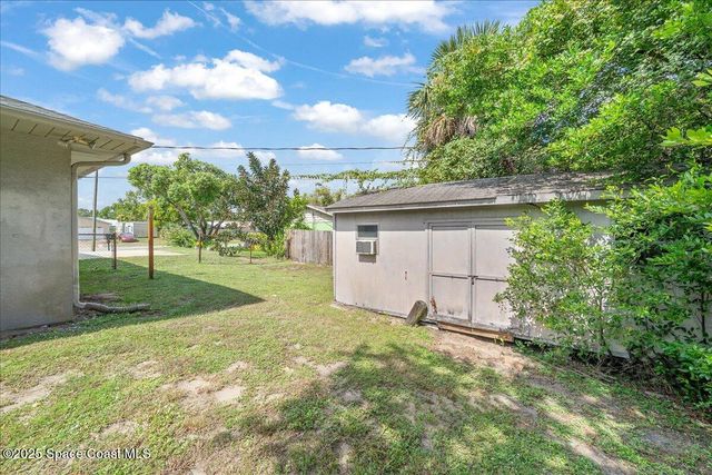 2400 Ravenswood Drive, Titusville, FL 32780