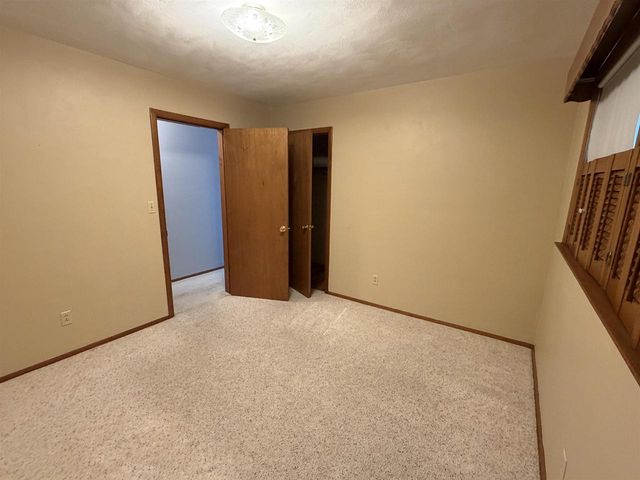 2211 E Easy Street, Beloit, WI 53511
