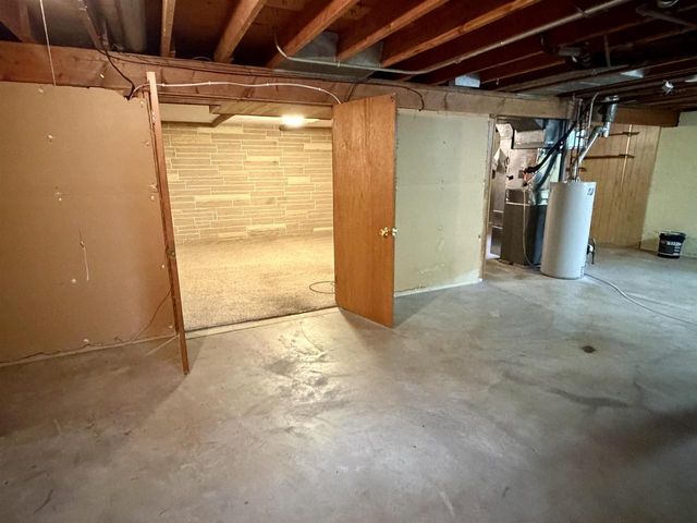 2211 E Easy Street, Beloit, WI 53511