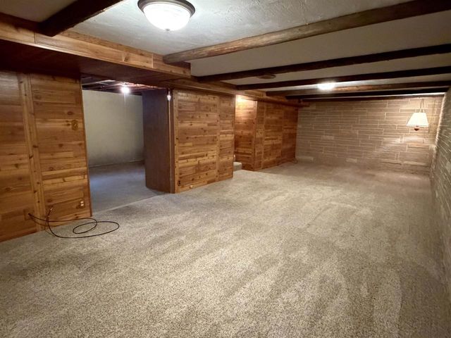 2211 E Easy Street, Beloit, WI 53511