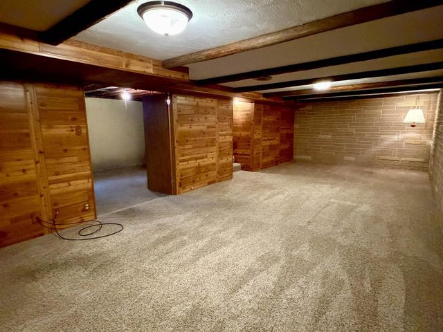 2211 E Easy Street, Beloit, WI 53511
