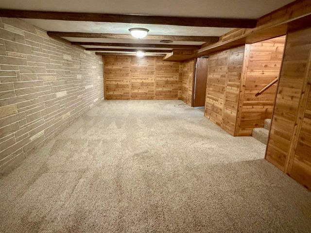 2211 E Easy Street, Beloit, WI 53511