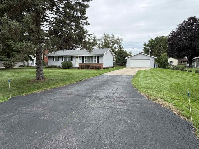 2211 E Easy Street, Beloit, WI 53511