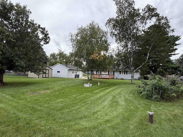 2211 E Easy Street, Beloit, WI 53511
