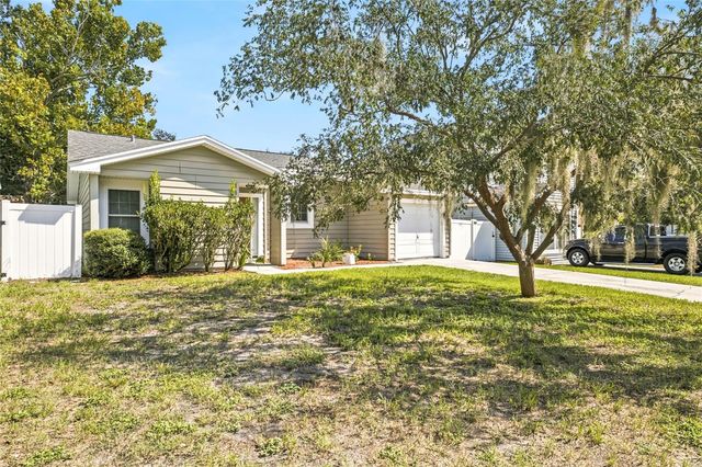 7714 GLADES COURT, Temple Terrace, FL 33637