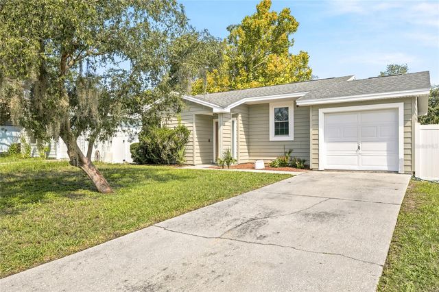 7714 GLADES COURT, Temple Terrace, FL 33637
