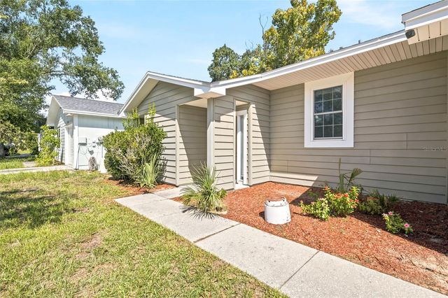 7714 GLADES COURT, Temple Terrace, FL 33637
