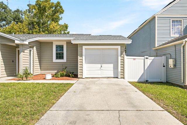 7714 GLADES COURT, Temple Terrace, FL 33637