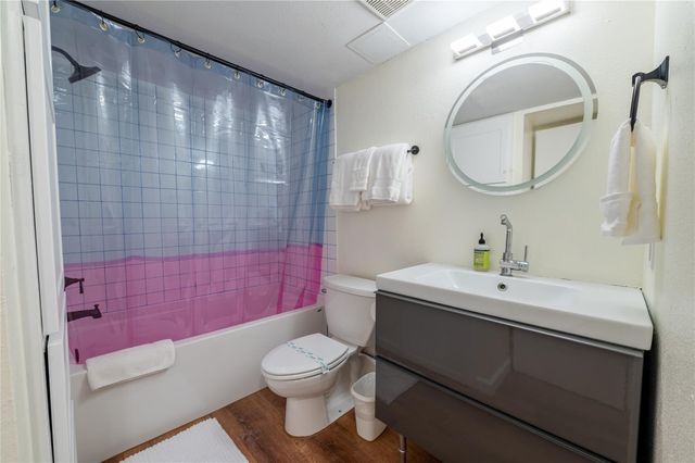 7310 Seawall Boulevard 409, Galveston, TX 77551