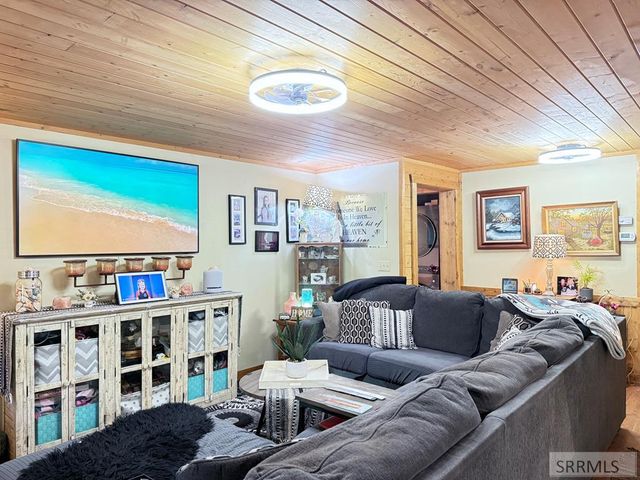 4143 Huckleberry Lane, Island Park, ID 83429