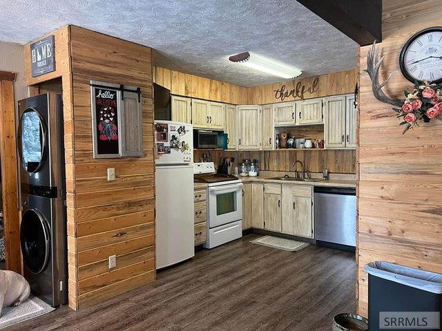 4143 Huckleberry Lane, Island Park, ID 83429