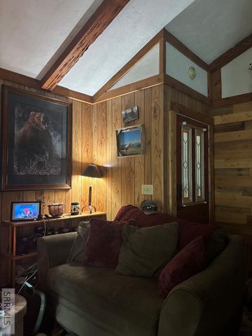 4143 Huckleberry Lane, Island Park, ID 83429