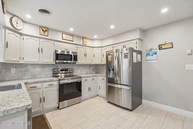 32 A Franklin Lane, Whiting, NJ 08759
