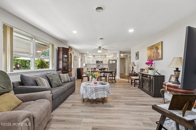 32 A Franklin Lane, Whiting, NJ 08759