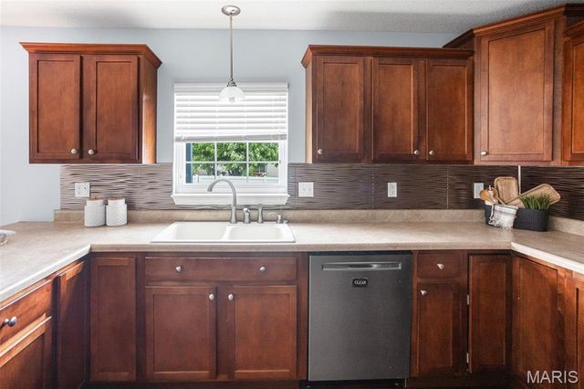 4817 Karen Lane, Granite City, IL 62040